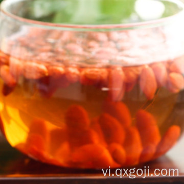 Quả goji hữu cơ hàng đầu với Vitamin C